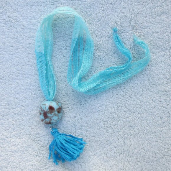 New Boho Fiber & Ceramic Hand Crafted Necklace - Picture 3 of 7